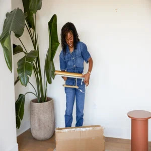 ##Antique Hardware## Holly Plug-In Picture Light