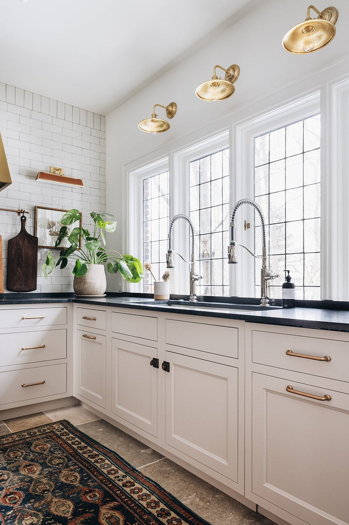 ##Antique Hardware## Holtsville Picture Light