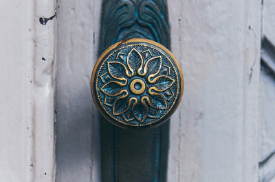 Unlocking History: The Evolution of Antique Doorknobs