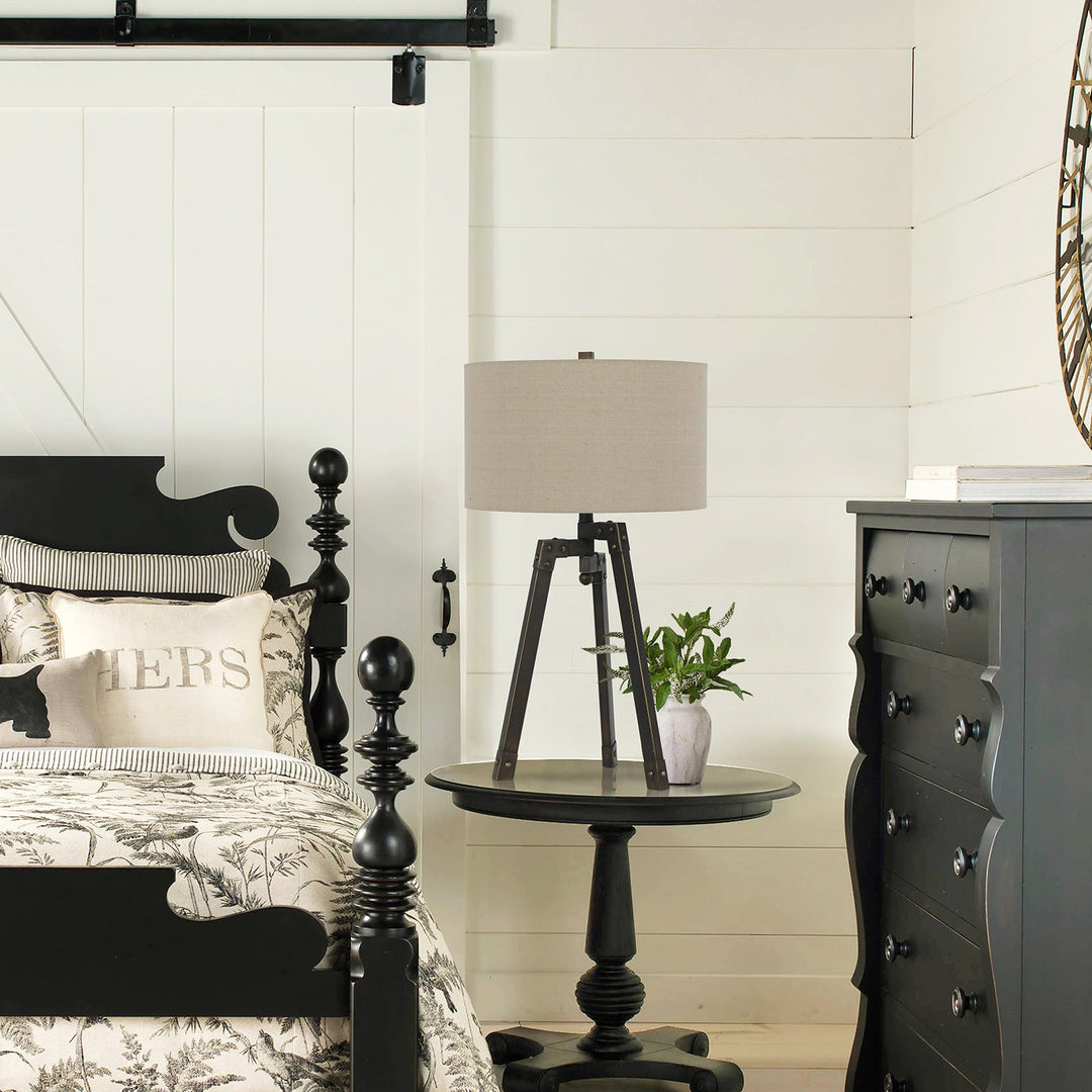 ##Antique Hardware## 150W TRIPOD TABLE LAMP