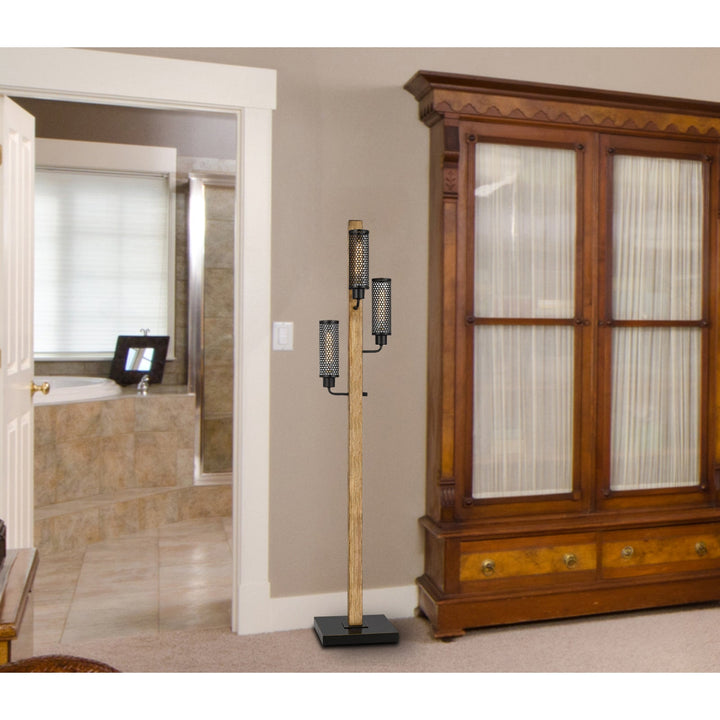 ##Antique Hardware## 60W X 3 LENOX LANTERN STYLE RUBBER WOOD / METAL FLOOR LAMP WITH MESH METAL SHADES