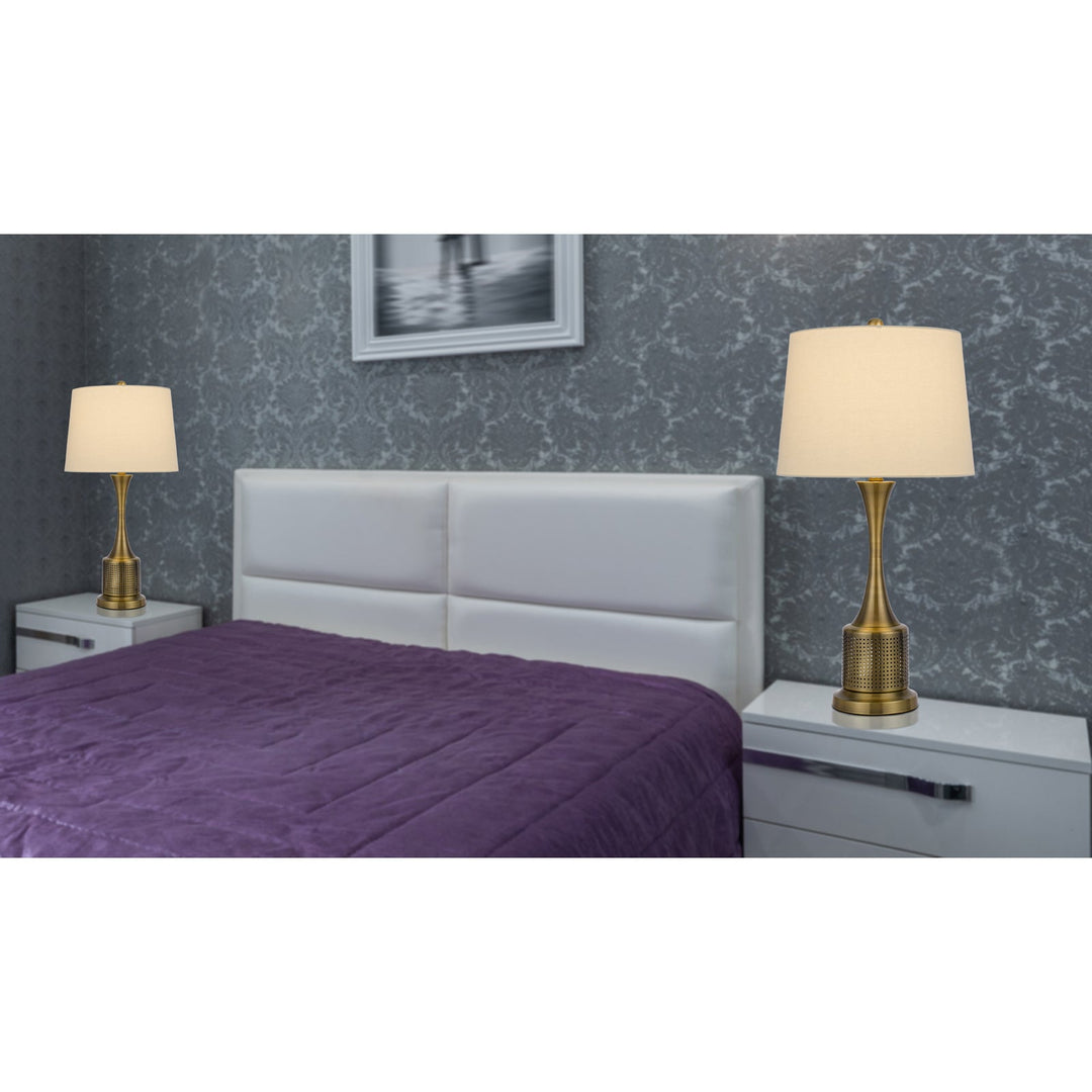 ##Antique Hardware## 100W TOCCOA METAL TABLE LAMP. PRICED AND SOLD AS PAIRS