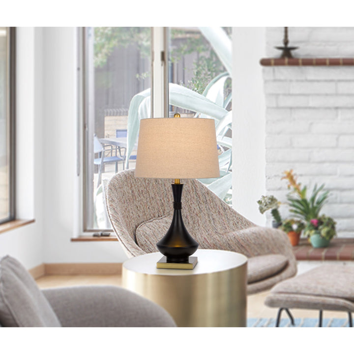 ##Antique Hardware## 100W HILO METAL TABLE LAMP. PRICED AND SOLD AS PAIRS