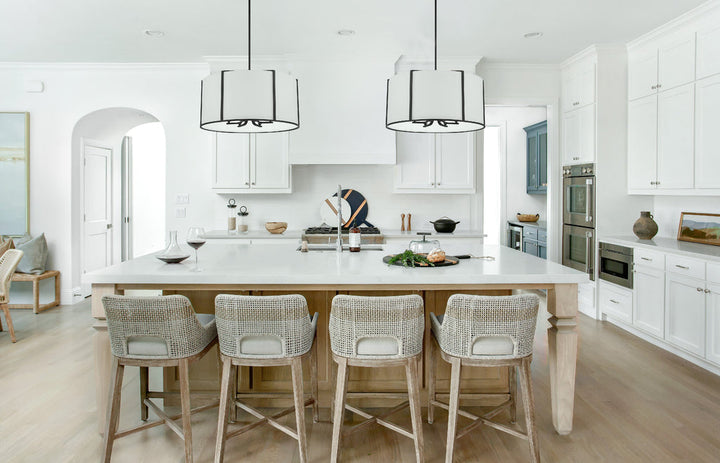 ##Antique Hardware## Carlyn 6 Light Black Chandelier