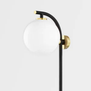 Faye Plug-In Sconce