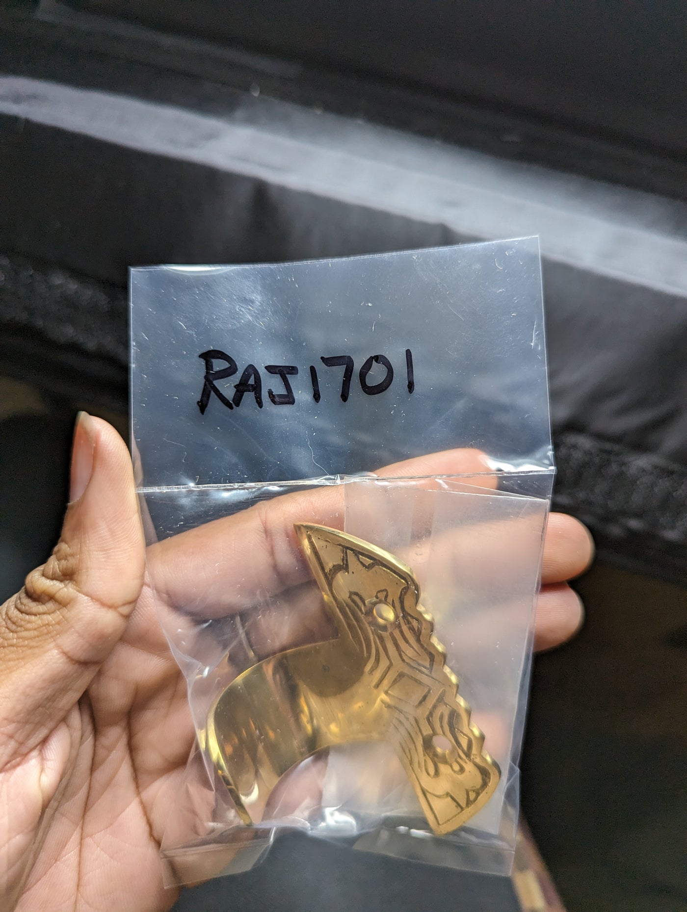 Open Box Sale Item 3 Inch Solid Brass Eastlake Sash Lift (Polished Brass Finish)