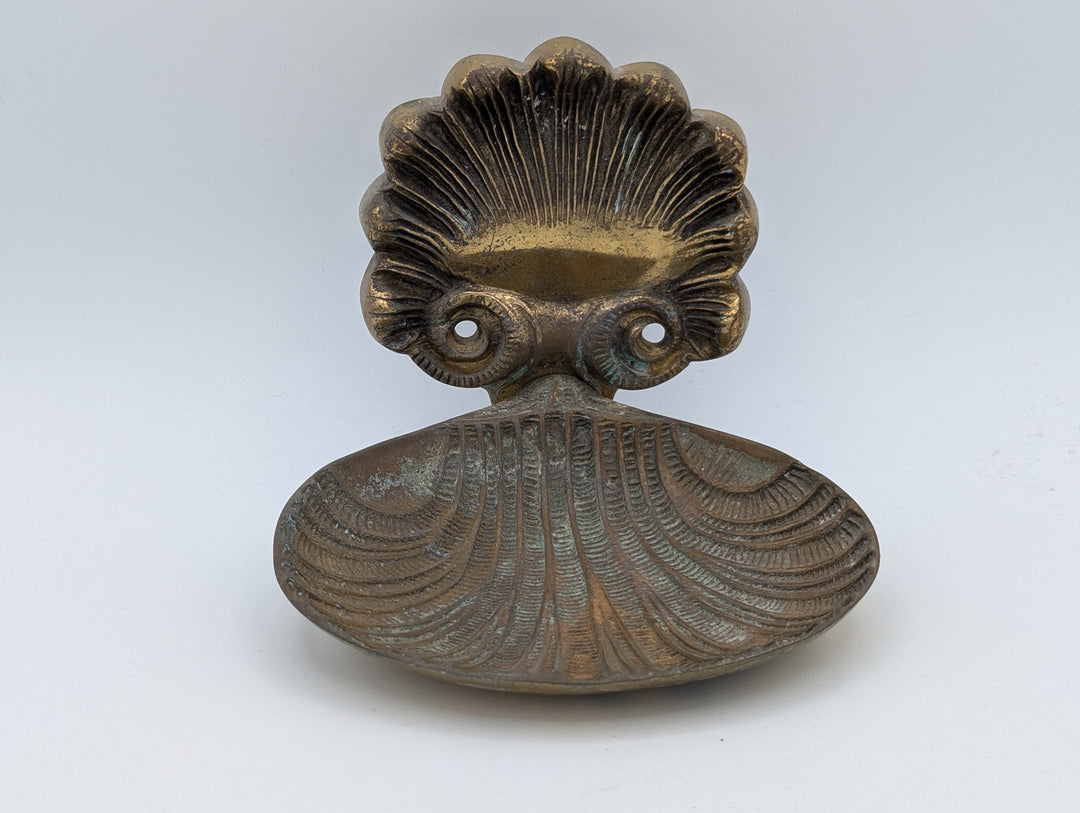 ##Antique Hardware## Brass Clamshell Bathroom Set (2 Towel Holders, 2 Small Hooks, Soap Dish – Original Early to Mid 20th Century)